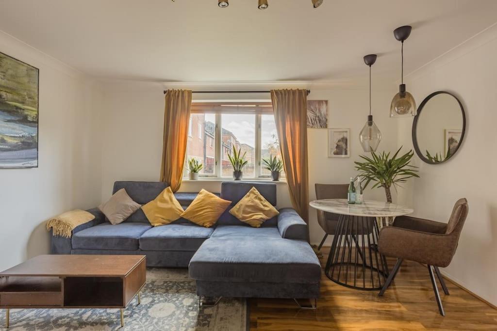 Bright &Spacious One Bedroom Flat Off Canary Wharf London Kültér fotó